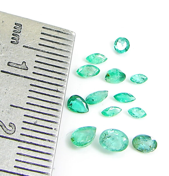 1.45 Ct Natural Green Emerald Gemstone Stone Faceted Cut 13 Pcs Stone Lot - 22829 - Image 2